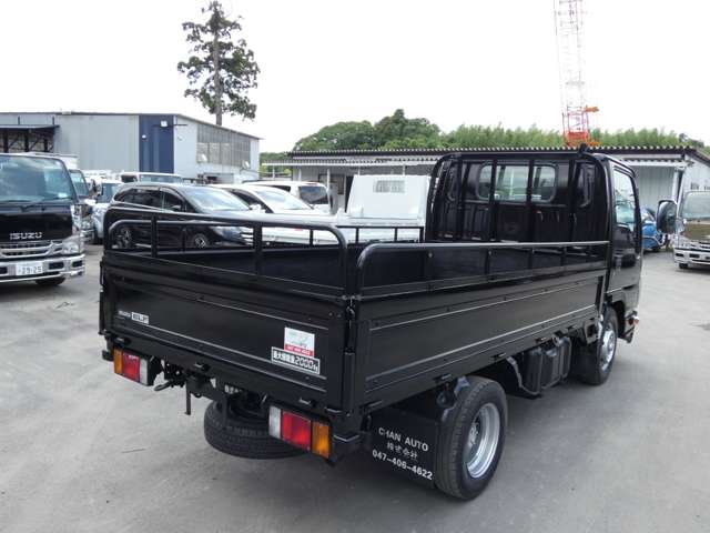 Isuzu Elf 6