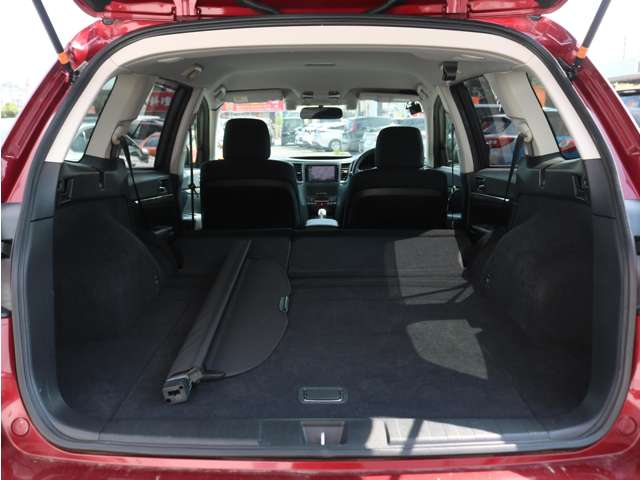 Subaru Legacy Outback 11
