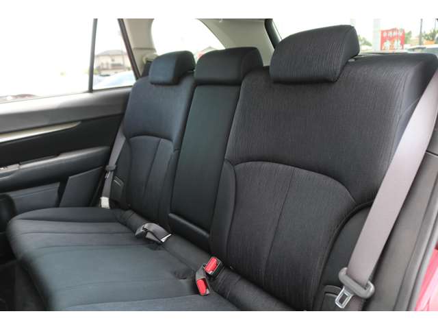 Subaru Legacy Outback 10