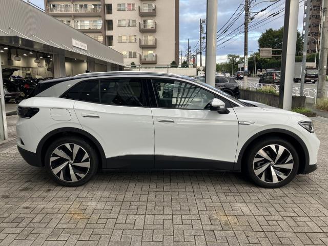 Volkswagen ID.4 6