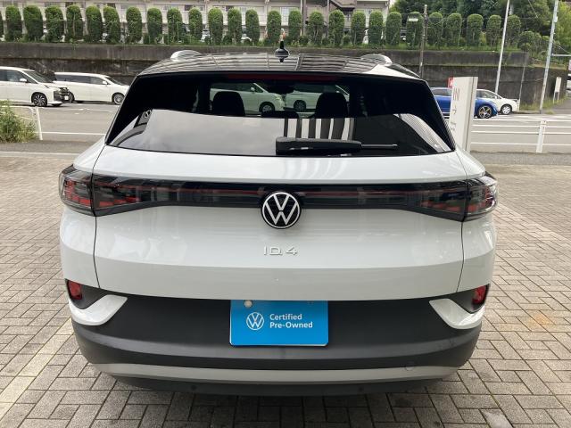 Volkswagen ID.4 8
