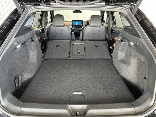 Volkswagen ID.4 7