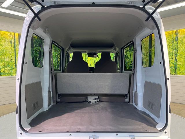 Nissan NV100 Clipper 10
