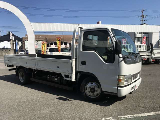 Isuzu Elf 3