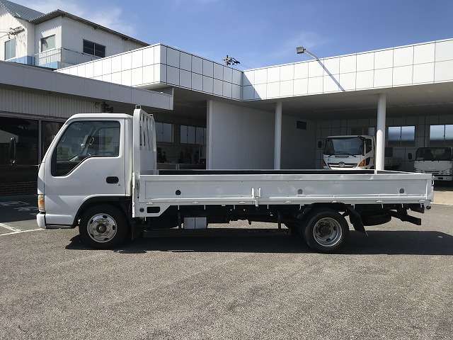 Isuzu Elf 7