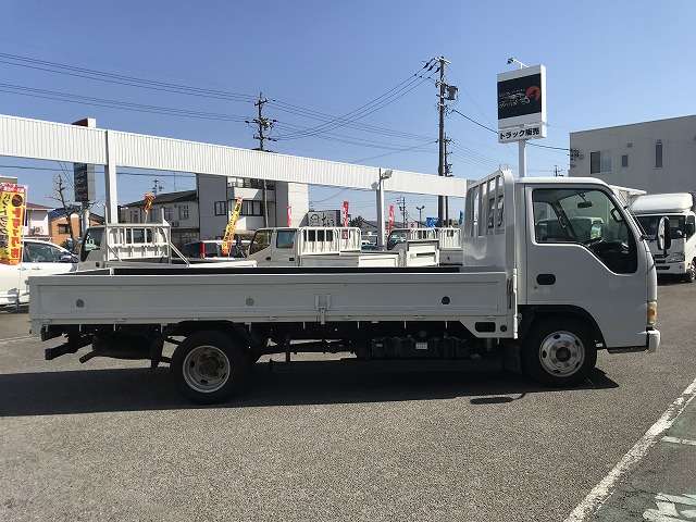 Isuzu Elf 8