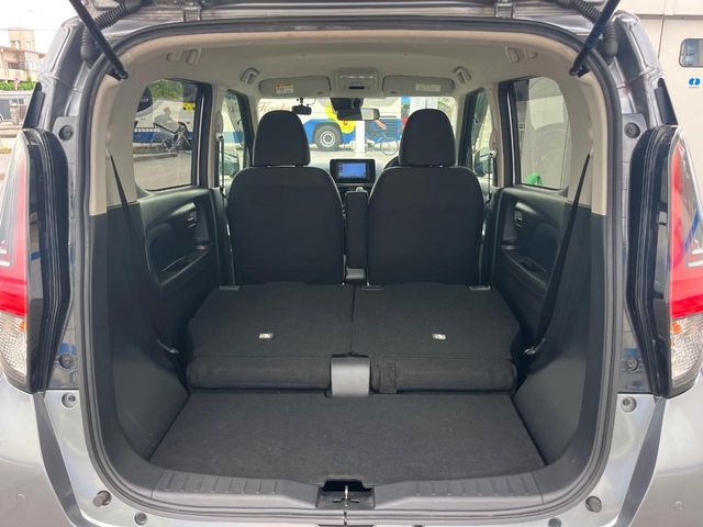Mitsubishi eK X 11