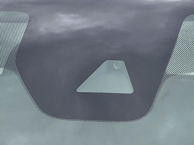 Mitsubishi eK X 4