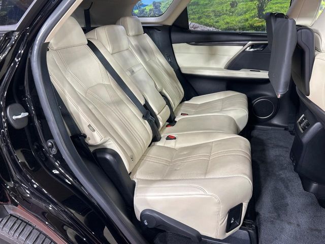 Lexus RX 9