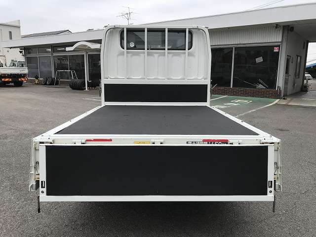 Mitsubishi Fuso Canter 12