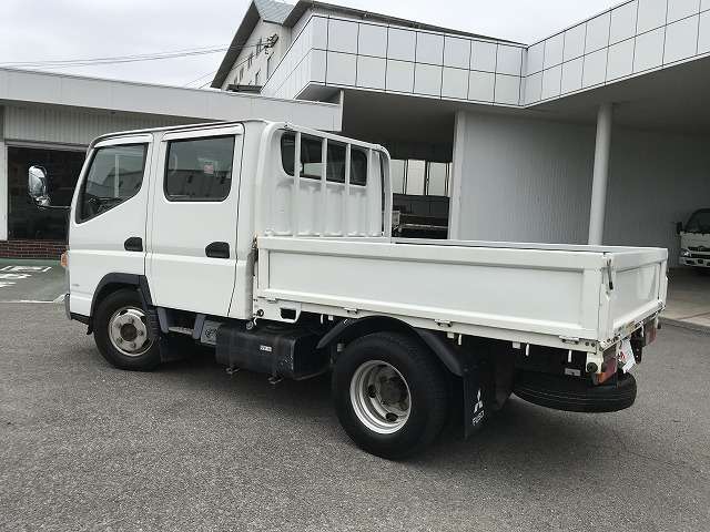 Mitsubishi Fuso Canter 4