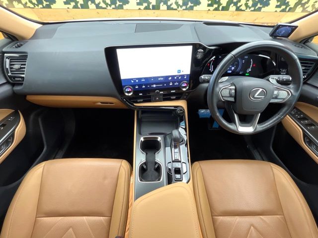 Lexus NX 2