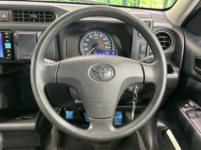 Toyota Probox Van 11