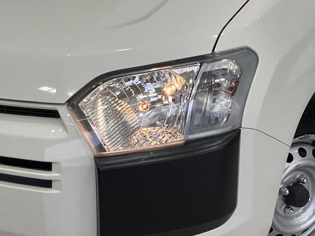 Toyota Probox Van 12