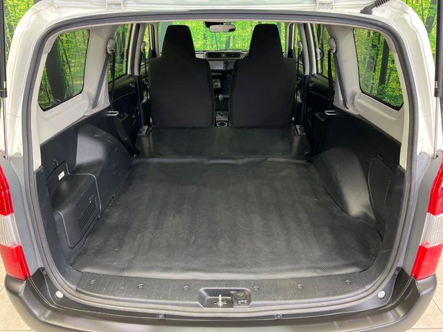 Toyota Probox Van 10