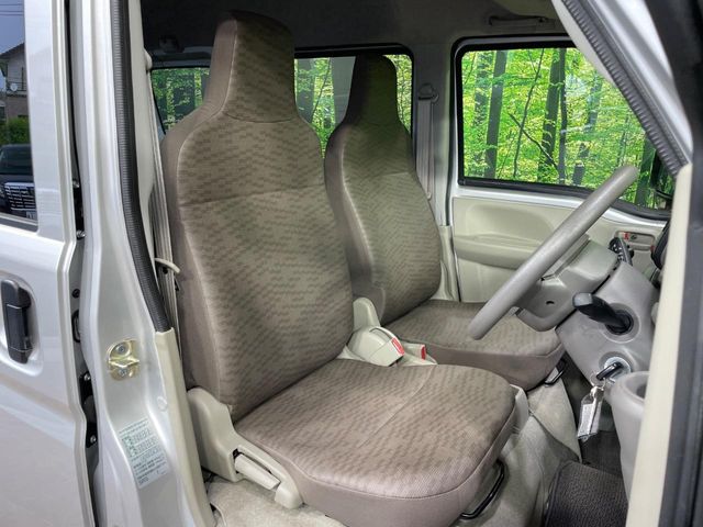 Nissan NV100 Clipper 7