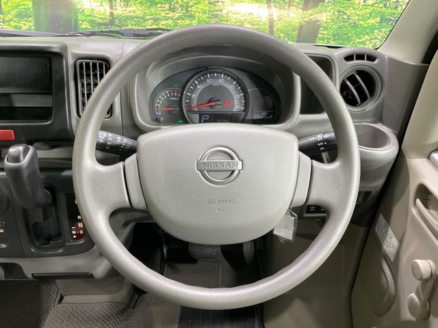 Nissan NV100 Clipper 10