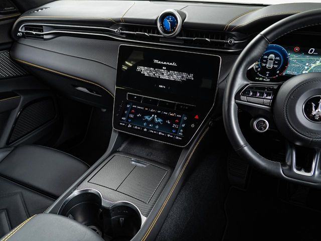 Maserati Grecale 12