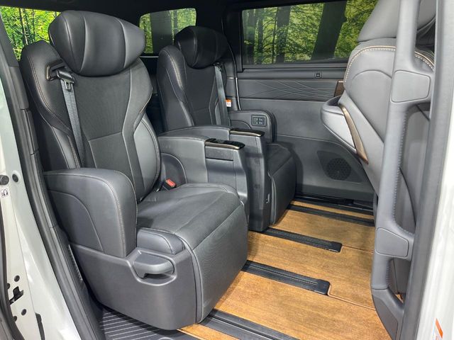 Toyota Alphard 10