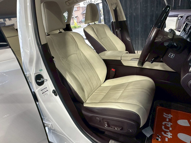 Lexus RX 6