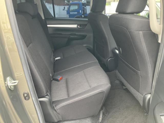 Toyota Hilux 8