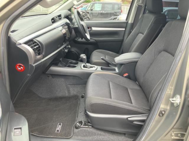 Toyota Hilux 9