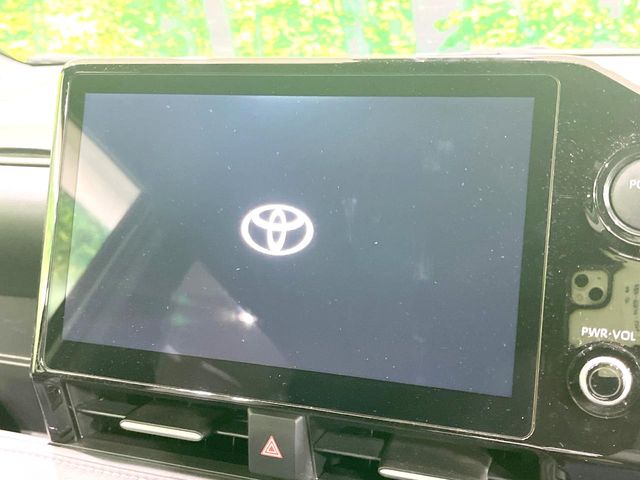 Toyota Noah 3