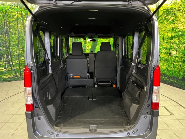 Honda N-VAN 10