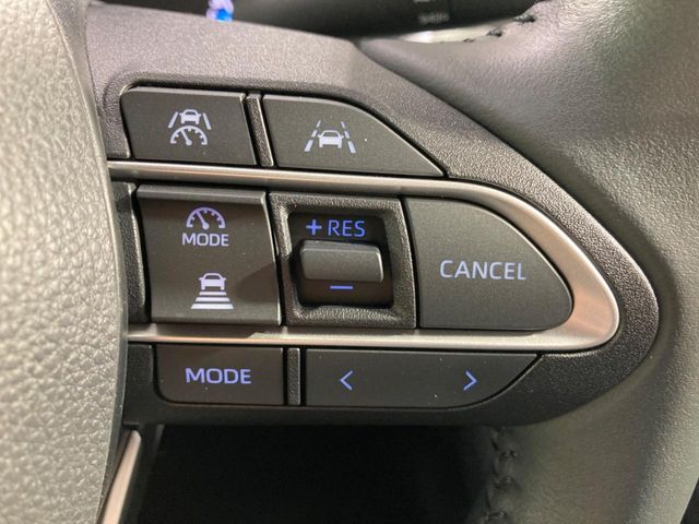 Toyota Voxy 6