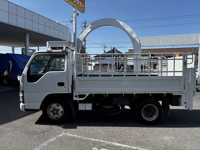 Isuzu Elf 4