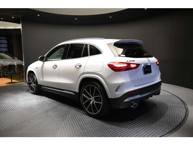 Mercedes-Benz GLA-Class 7