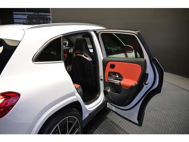 Mercedes-Benz GLA-Class 9