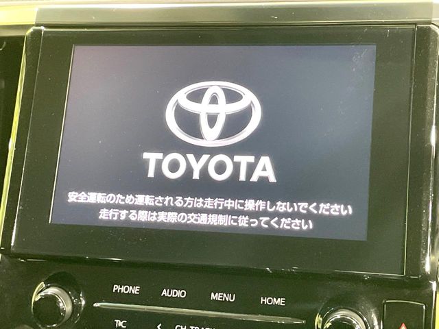 Toyota Alphard 4