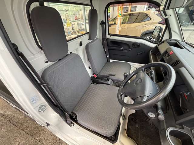 Toyota Pixis Truck 5