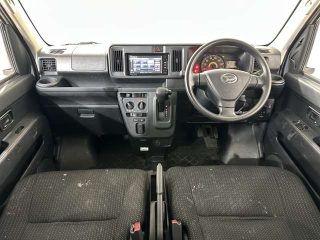 Daihatsu Hijet Cargo 7
