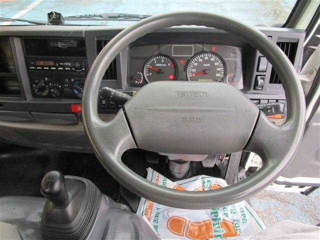 Isuzu Elf 9