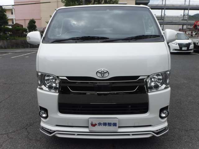 Toyota Hiace Van 2