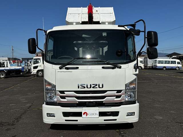 Isuzu Forward 8
