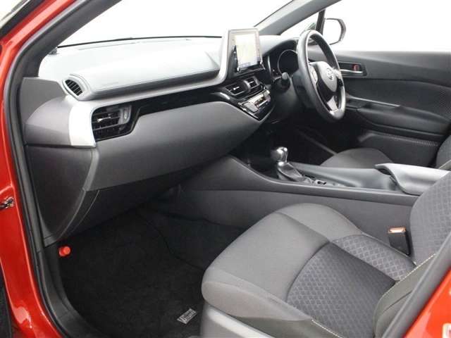 Toyota C-HR 10