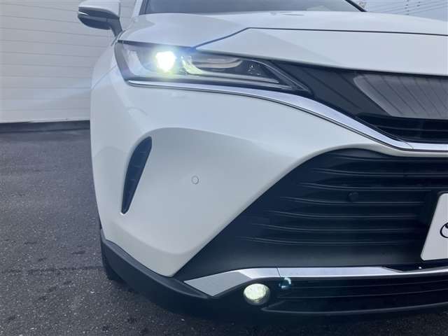 Toyota Harrier 3