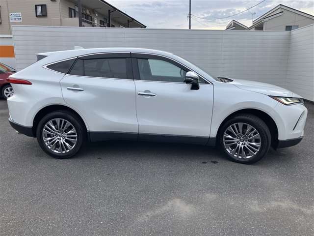 Toyota Harrier 5