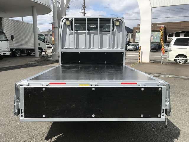 Mitsubishi Fuso Canter 12