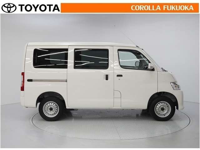 Toyota Town Ace Van 7