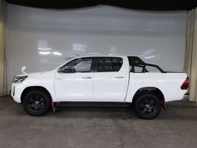 Toyota Hilux 2