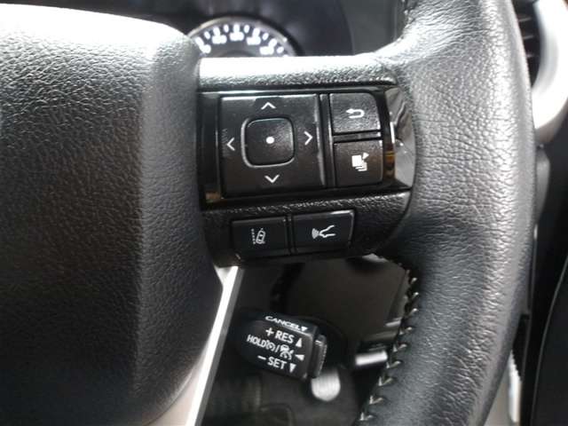 Toyota Hilux 8