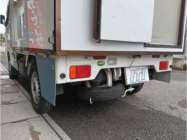 Nissan NT100 Clipper 5