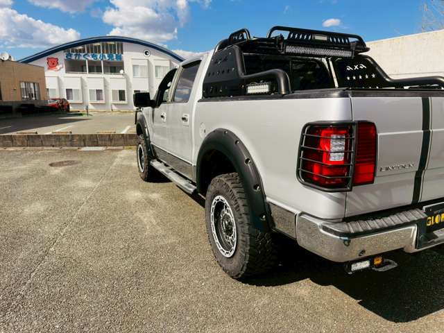 Lincoln Mark LT 7