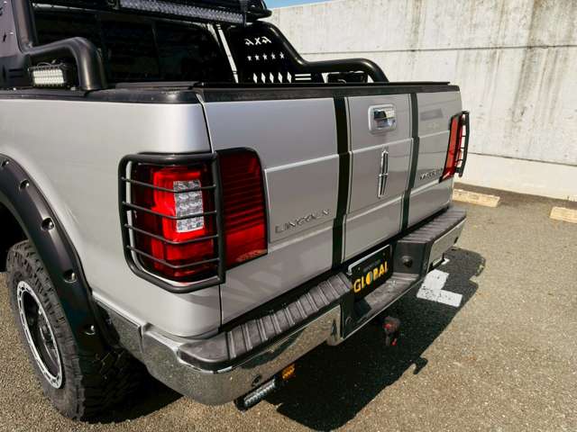Lincoln Mark LT 9