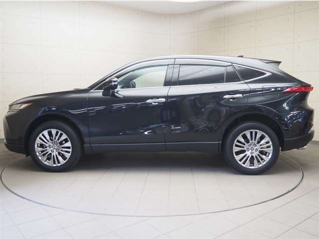 Toyota Harrier 5
