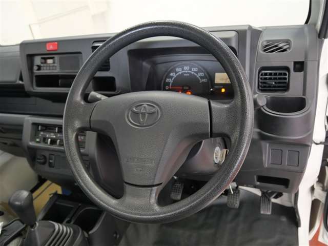 Toyota Pixis Truck 6